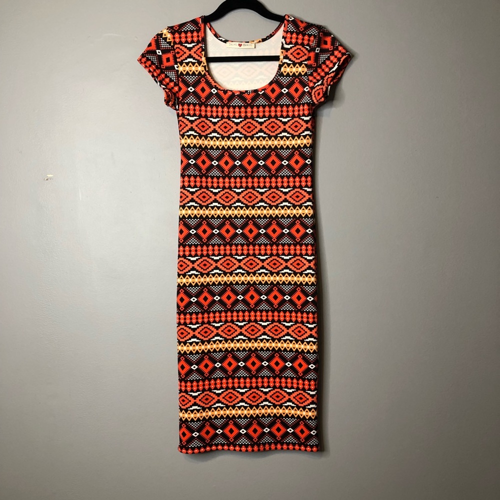 NWOT Aztec Pattern Derek Heart Maxi Dress 🧡